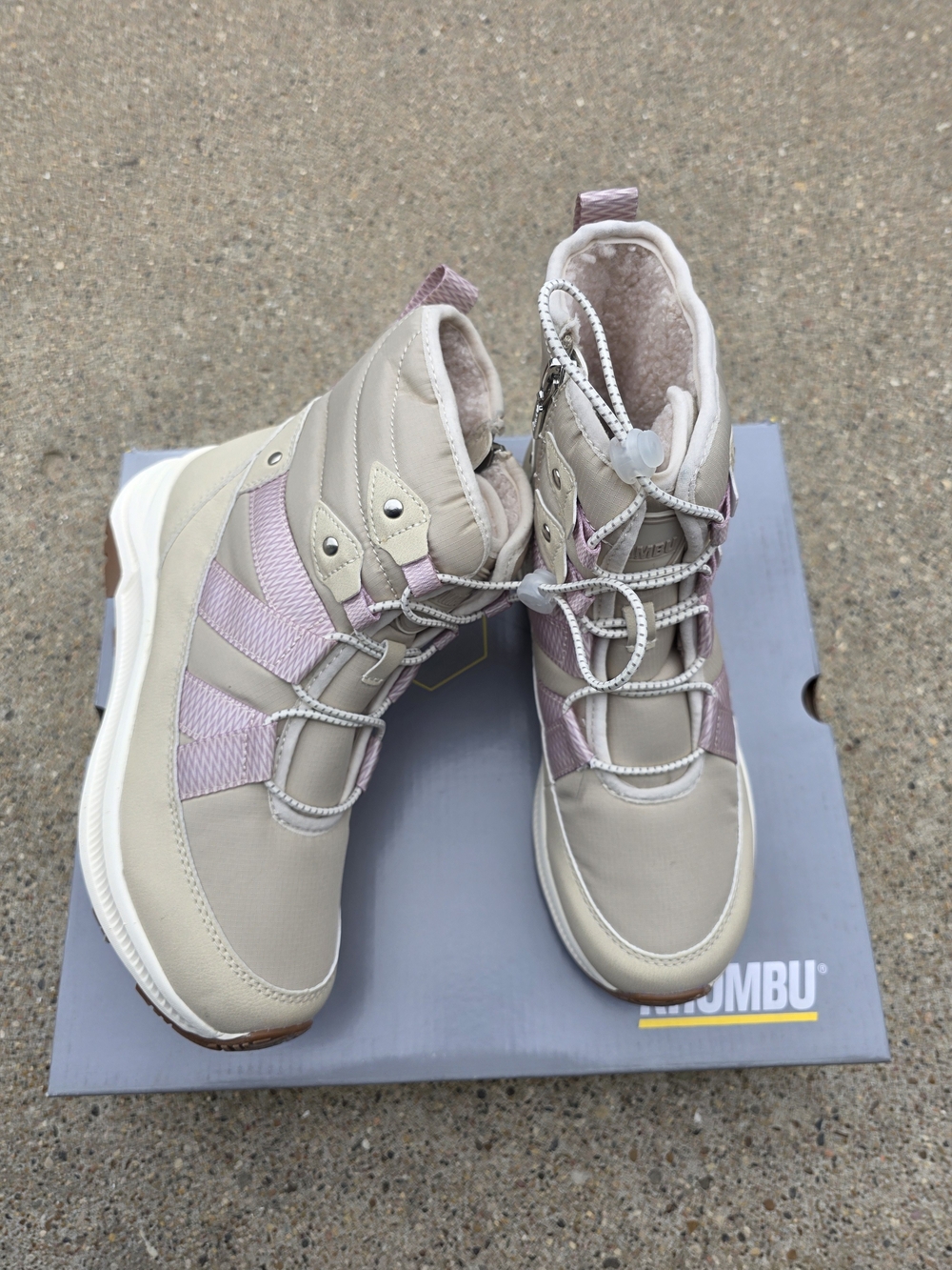 Khombu Women's Beige & Light Purple Lace-Up Winter Size 7